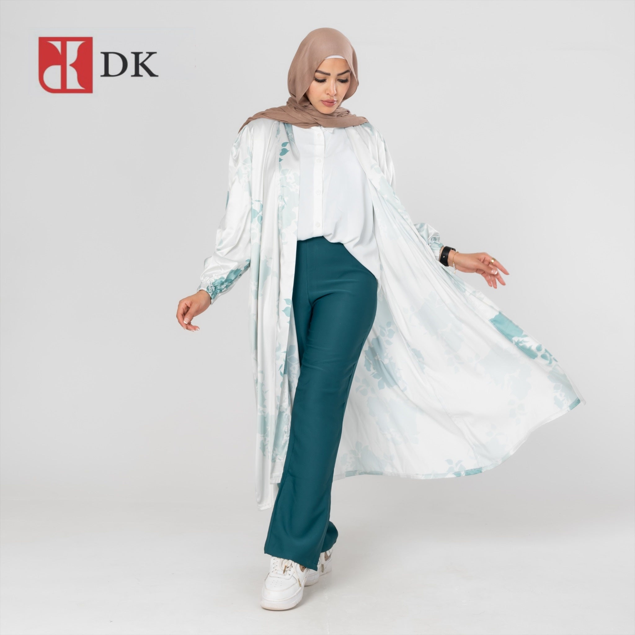 Dk Satin Flowery Cardigan