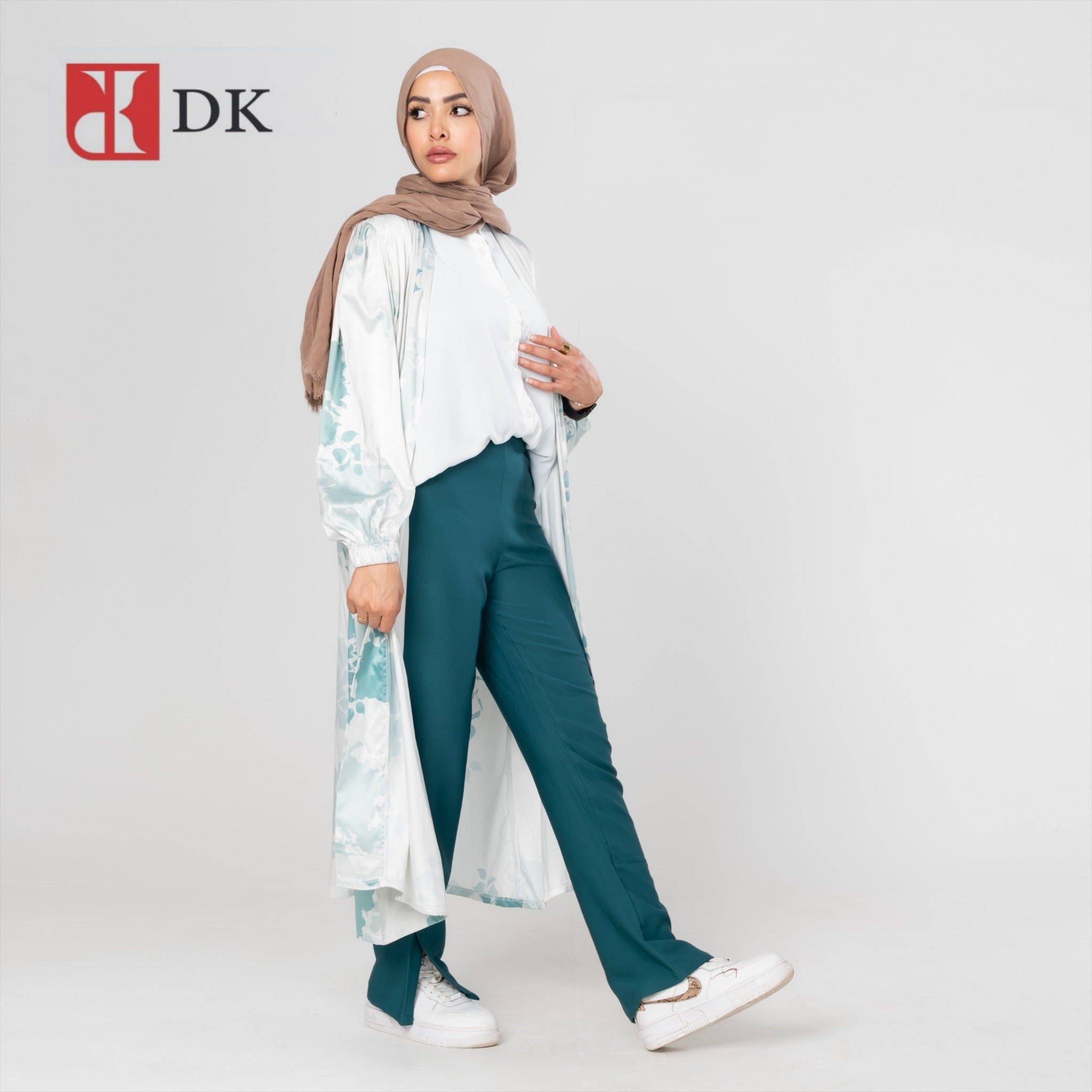 Dk Satin Flowery Cardigan