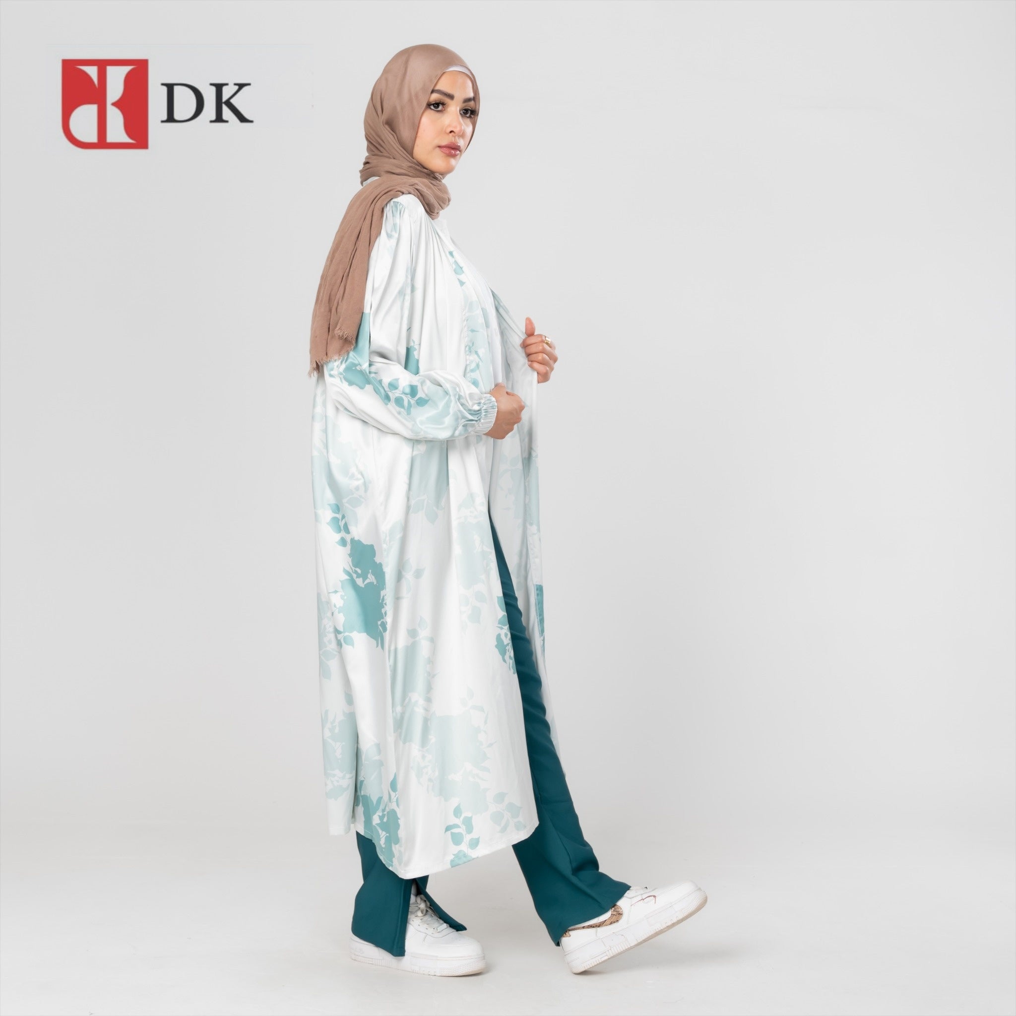 Dk Satin Flowery Cardigan
