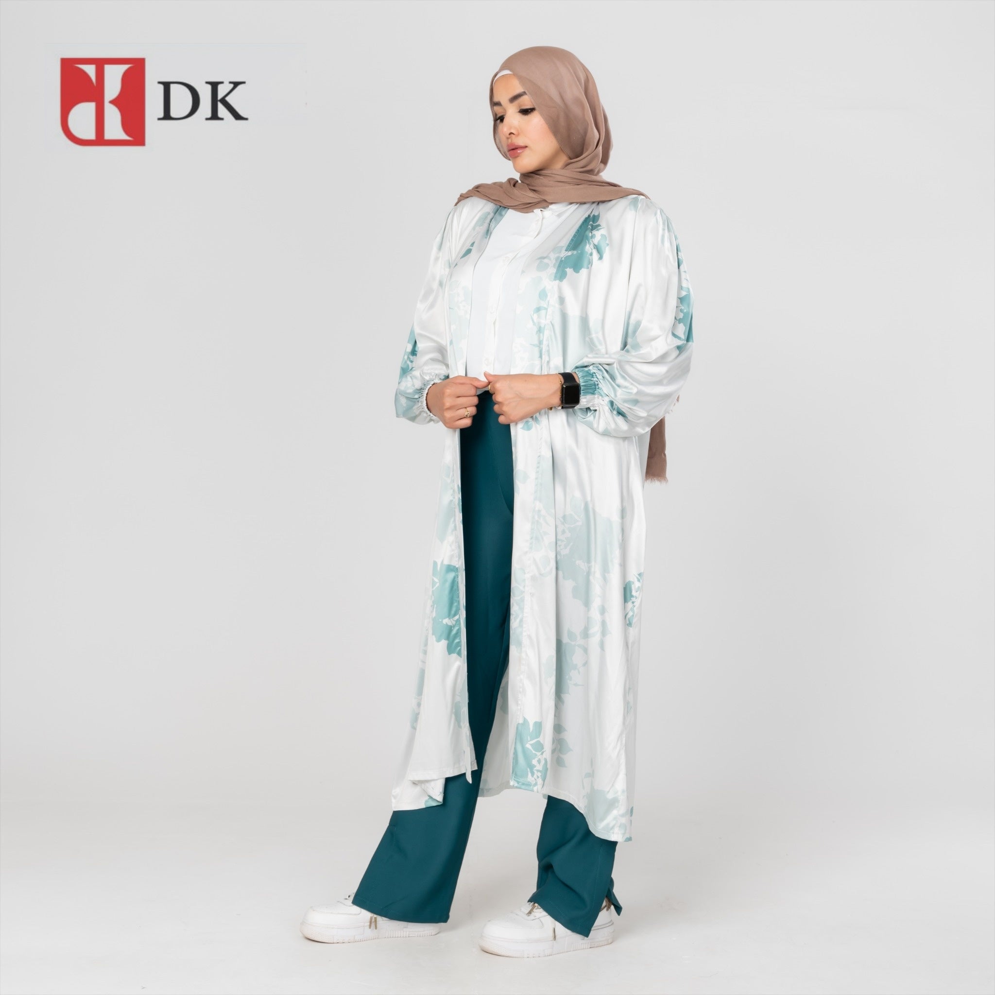 Dk Satin Flowery Cardigan